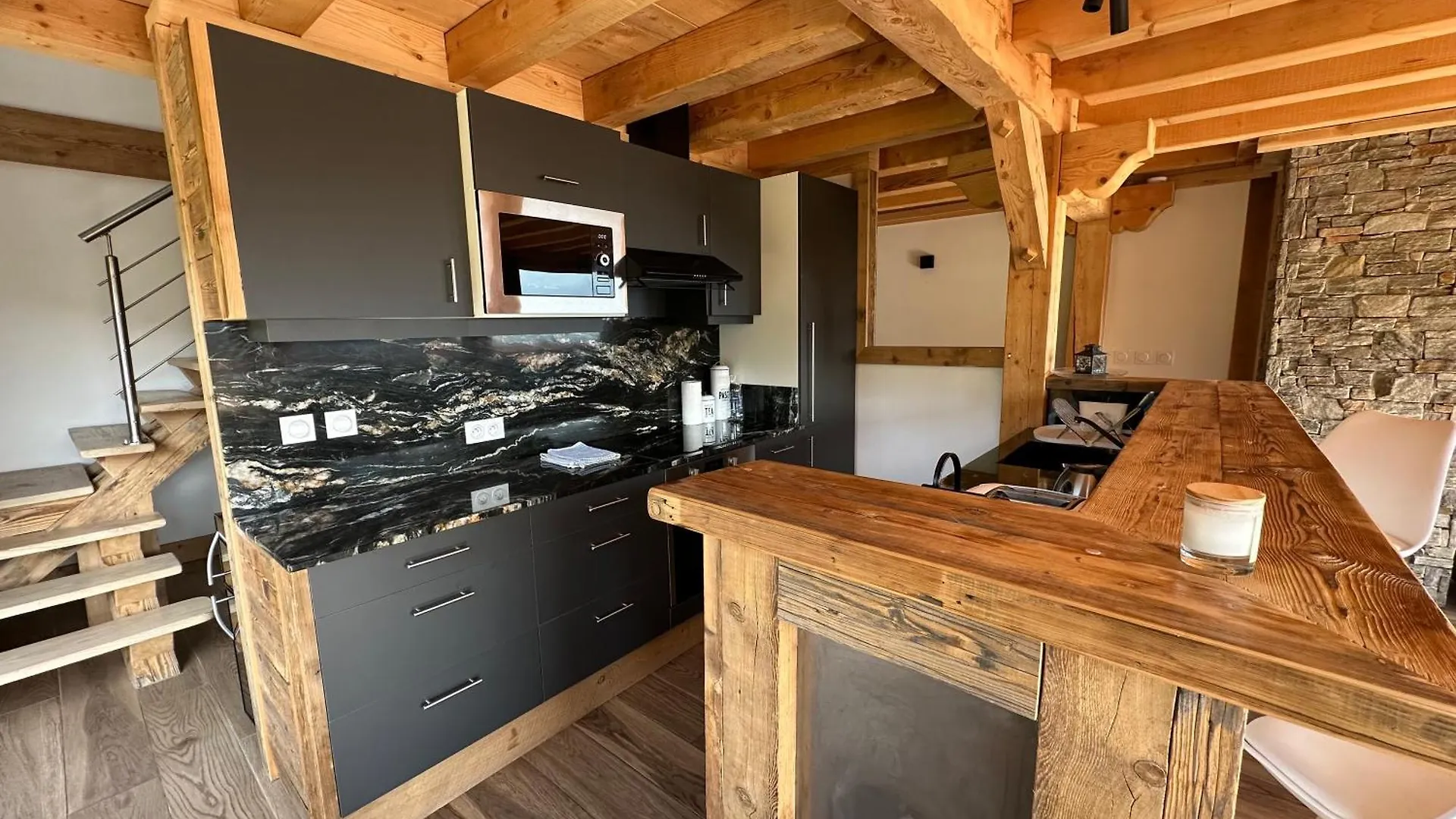 Apartment Chalet Vue Mont Blanc Avec Jacuzzi Exterieur Combloux France