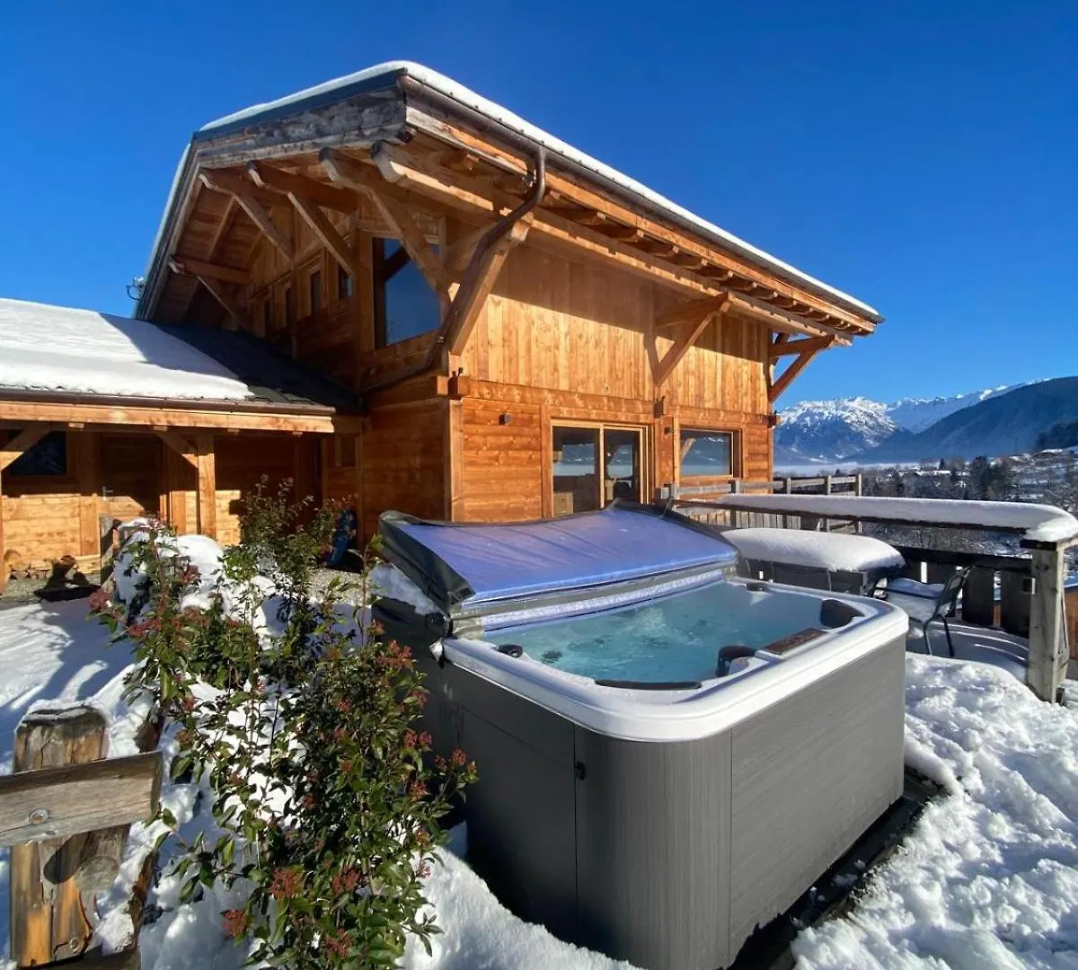 Chalet Vue Mont Blanc Avec Jacuzzi Exterieur Combloux